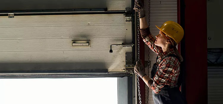 Addressing Common Garage Door Stoppage Issues in Rockledge, FL